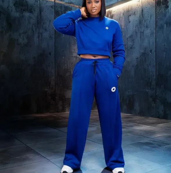 Noir Flux Cropped Crew Neck and Flare Pants Set