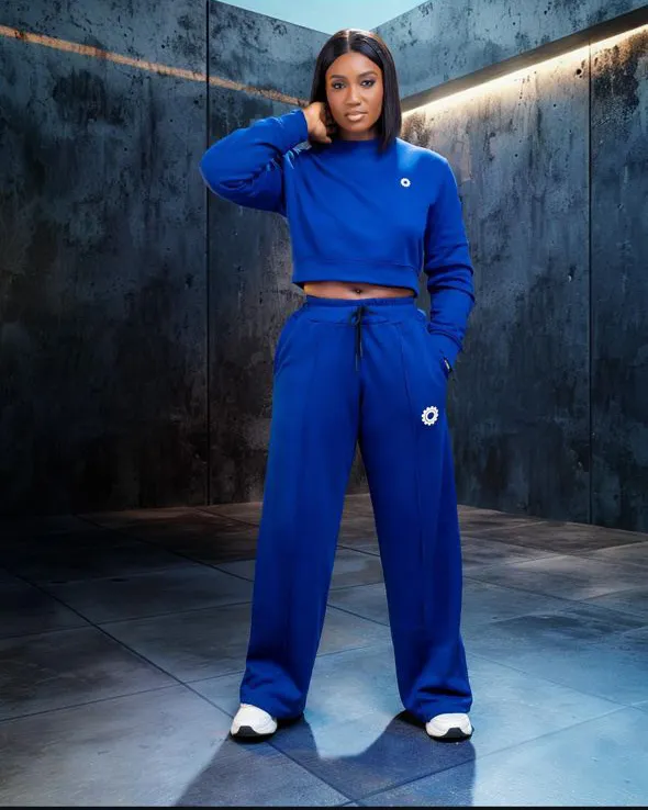 Noir Flux Cropped Crew Neck and Flare Pants Set